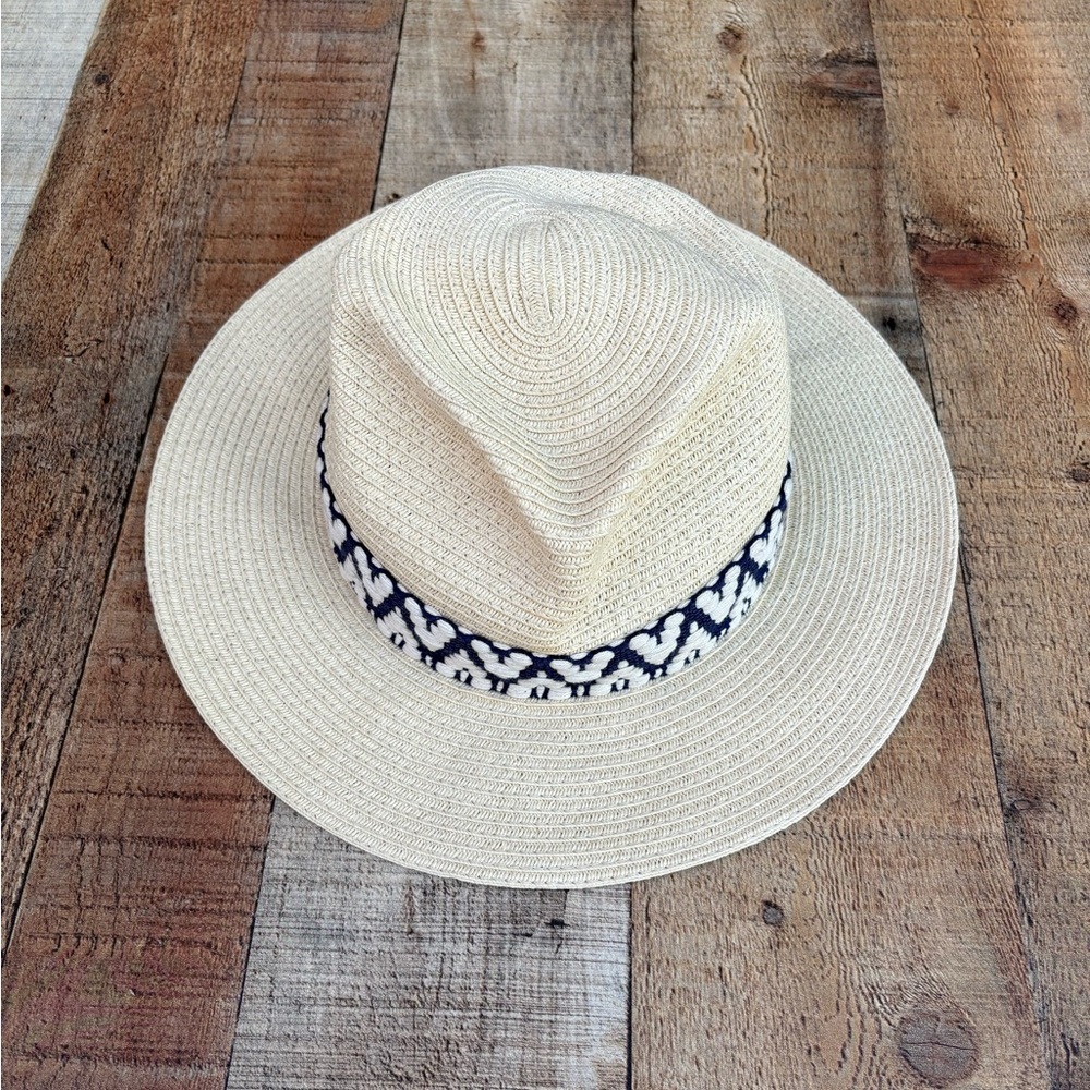 Kallie’s sun hat.
